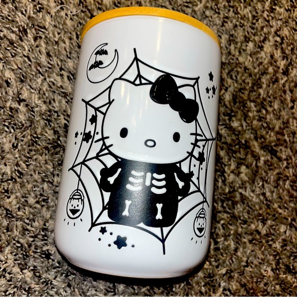 Hello kitty skeleton cookie jar - Picture 1 of 2